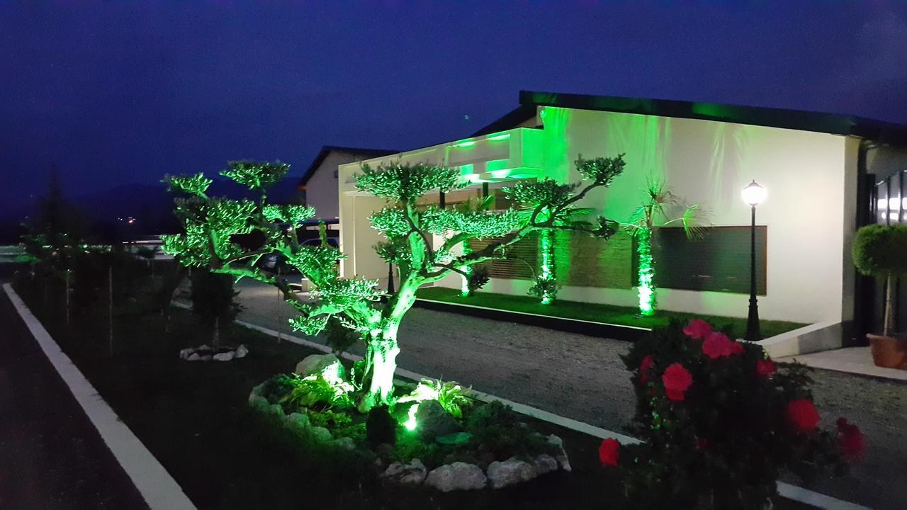 Natakhtari Hotel Emocia מראה חיצוני תמונה