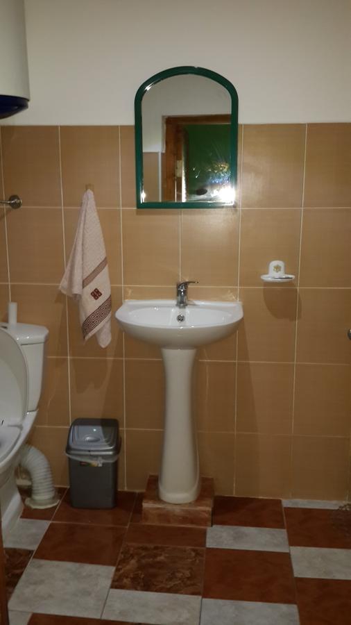 Natakhtari Hotel Emocia מראה חיצוני תמונה