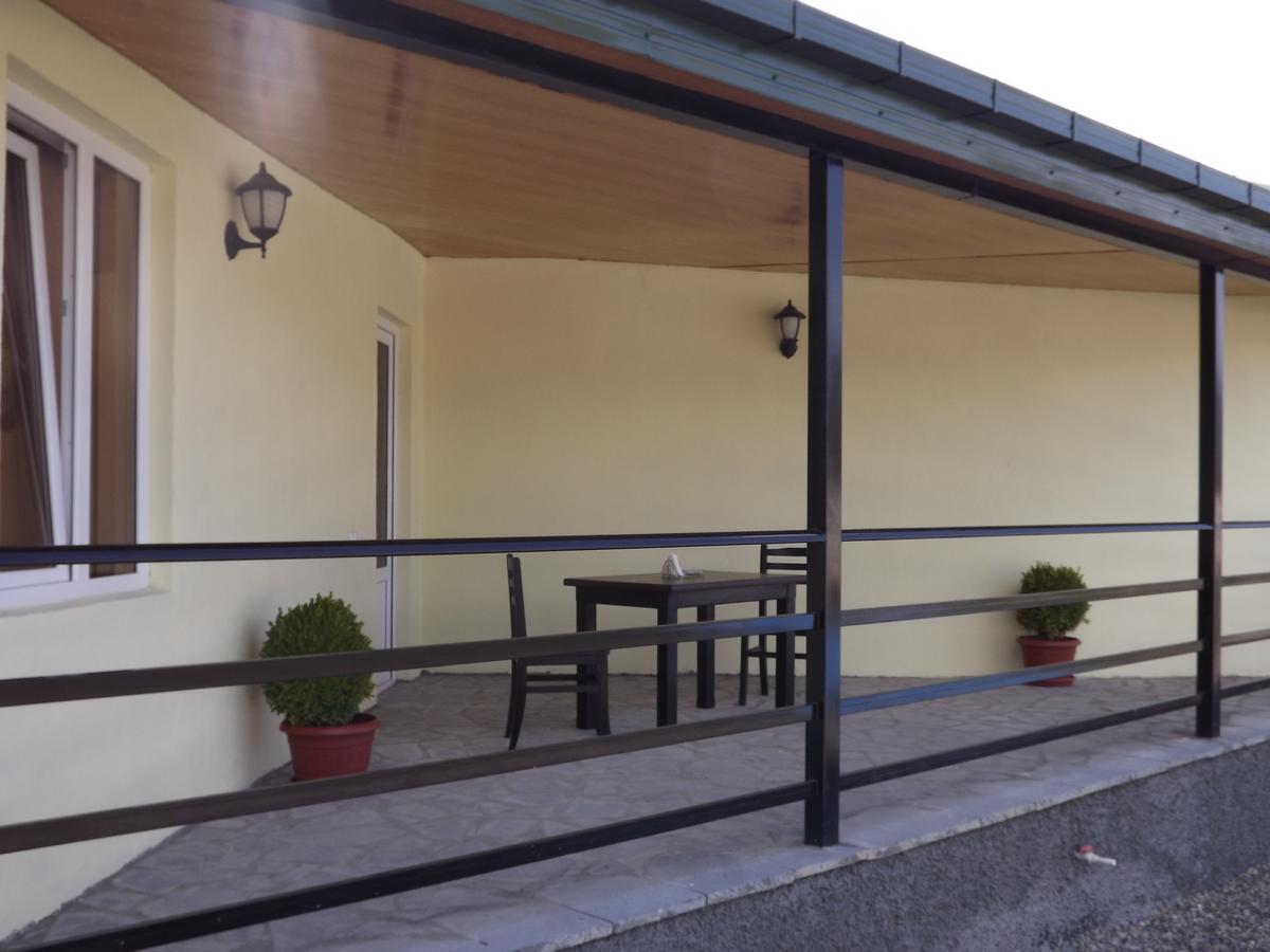 Natakhtari Hotel Emocia מראה חיצוני תמונה