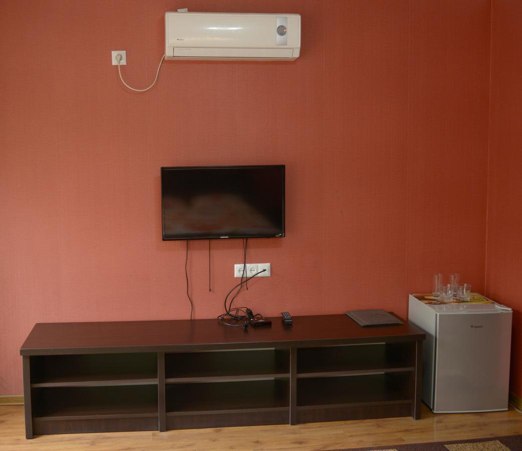 Natakhtari Hotel Emocia מראה חיצוני תמונה